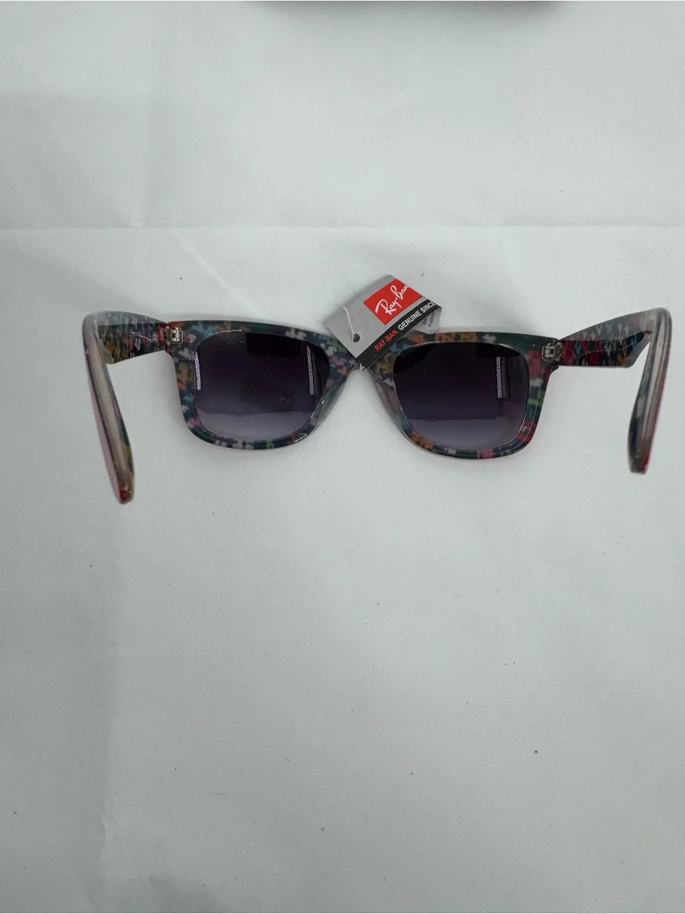 New Ray-Ban Sunglasses Red Inside Floral RB2140